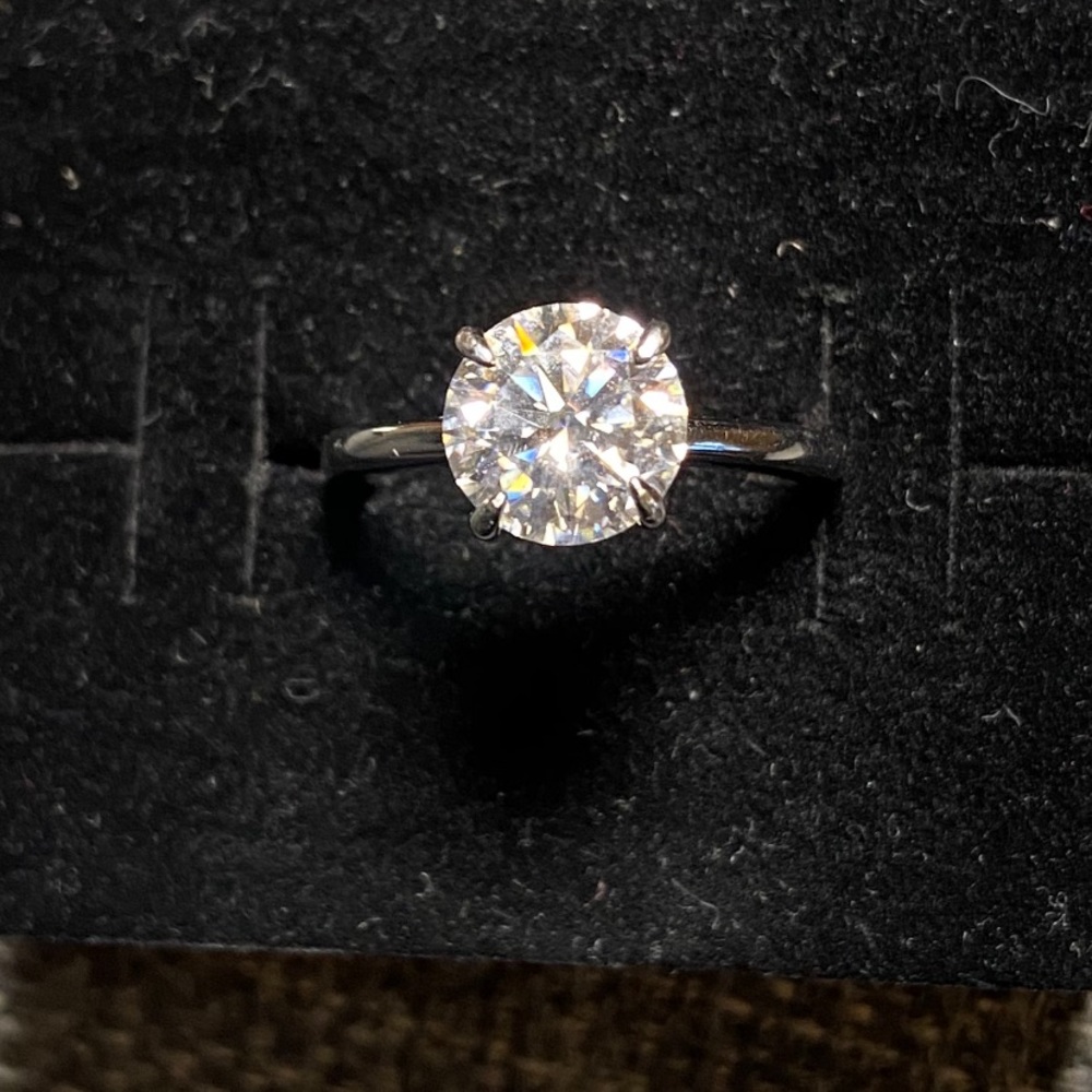 2 cttw moissanite solitaire ring